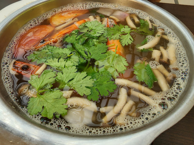 Lotus Thai Singapore - Hospitality and gastronomy