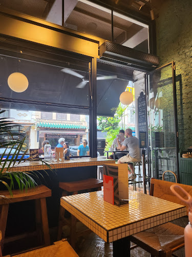 Comentarii opinii despre French Fold Telok Ayer