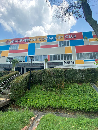 Comentarii opinii despre Nom Bistro