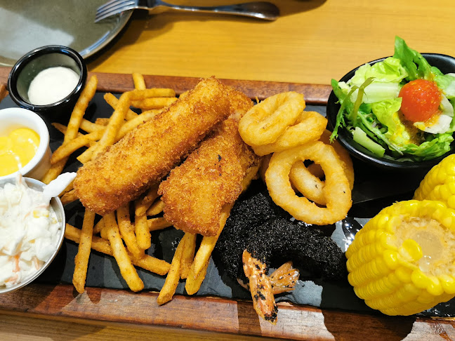 Opinii despre COLLIN'S® în Singapore - Hospitality and gastronomy