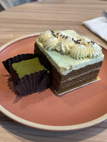 Edith Patisserie Cake Bar - Hospitality and gastronomy