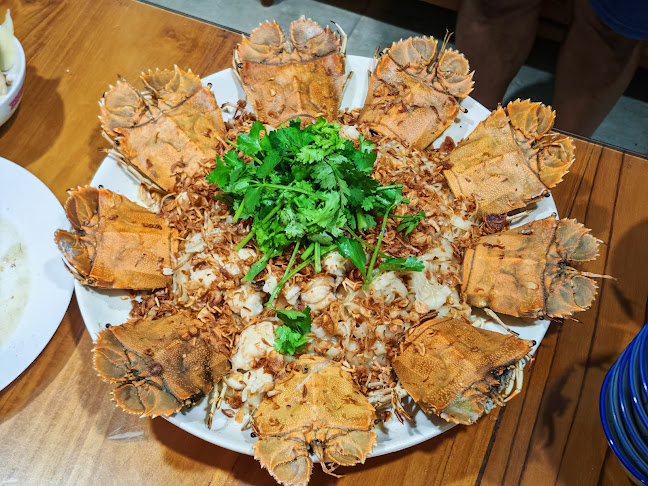 Lucky House Cantonese Private Kitchen 陶然居 - Singapore