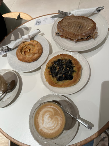 Plain Vanilla ION Orchard - Hospitality and gastronomy