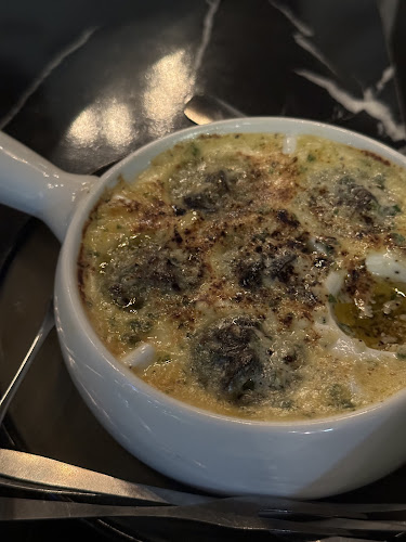 40 Lor Mambong, Singapore 277695