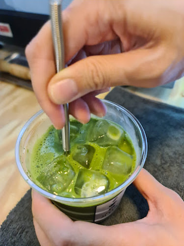 Ji Yue Coffee (集月咖啡) - Singapore