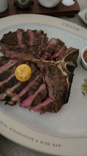 Opinii despre Cinder Steakhouse at Wheeler's Estate în Singapore - Hospitality and gastronomy