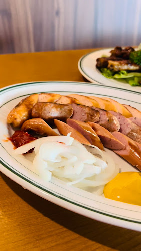 Bernie's - Singapore