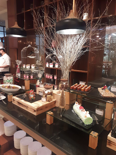 165 Tg Pagar Rd, Level One Amara Singapore, Singapore 088539