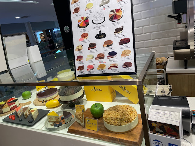 Opinii despre Cat & the Fiddle Cakes - Junction 8 în Singapore - Hospitality and gastronomy