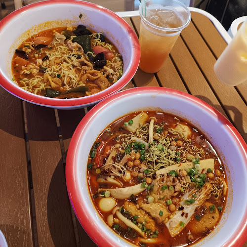 CJ Malatang 西街炸串麻辣烫 - Hospitality and gastronomy