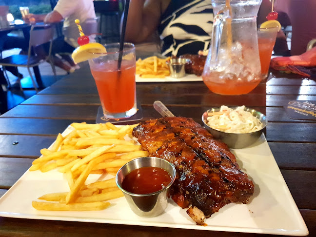 Comentarii opinii despre Brewerkz Orchard Rendezvous Hotel