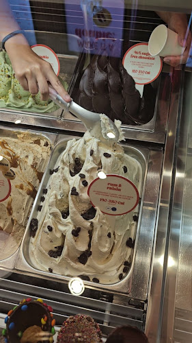 Shop #03-206, Jewel, 78 Airport Blvd., Singapore Changi Airport, Singapore 819666