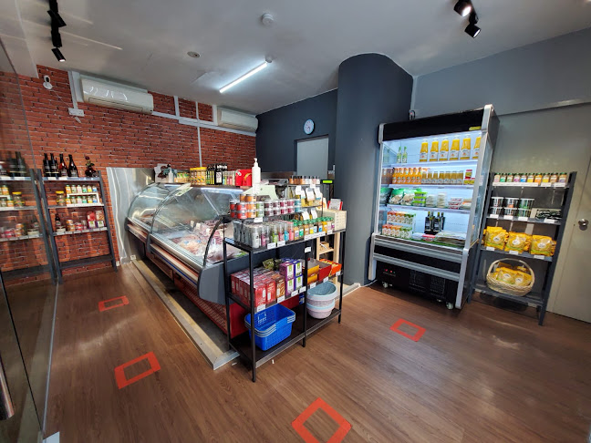 Comentarii opinii despre FAZZ Urban Farm