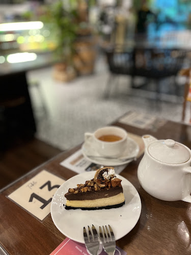 Knots Cafe & Living (Pasir Panjang)