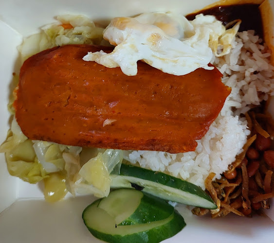 51 Old Airport Rd, #01-96/97 Food Centre, Singapore 390051