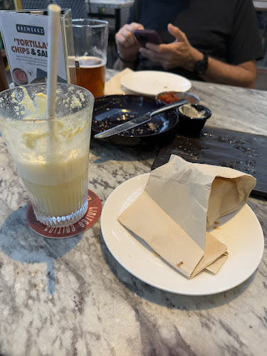 Brewerkz One Fullerton - Hospitality and gastronomy