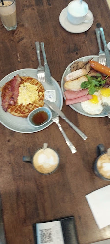 Comentarii opinii despre O’Coffee Club (T4)