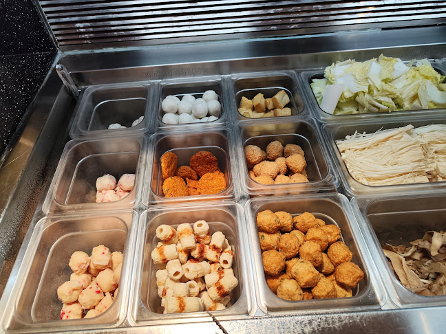 #01-35 Kallang Wave Mall, 1 Stadium Pl, 397628