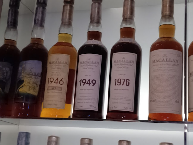 South Beach Avenue, 30 Beach Rd, 189763