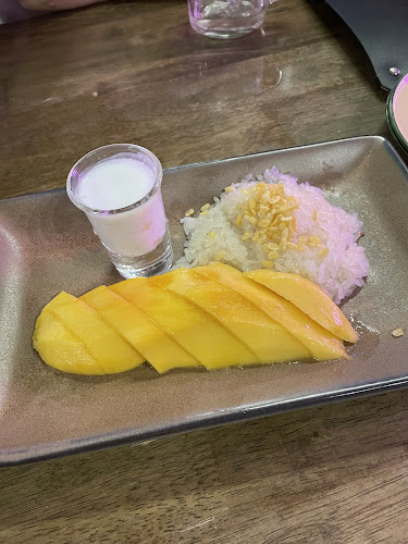 Warm Up Cafe @Mackenzie Road