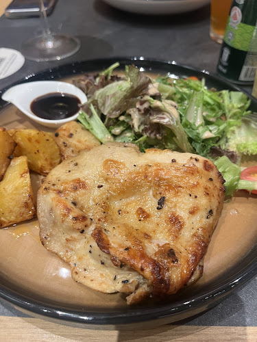 5 Stadium Walk, #01-30 Leisure Park Kallang, Singapore 397693