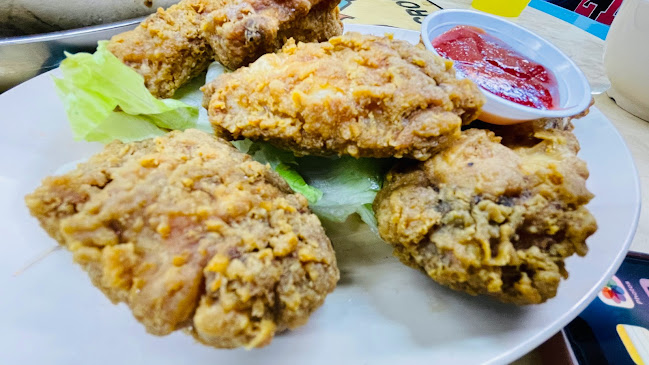 323 Geylang Rd, Singapore 389359