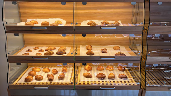 Oasis Bakery - Hospitality and gastronomy