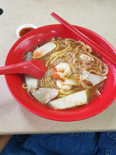 Comentarii opinii despre MacPherson Market & Food Centre