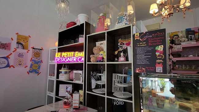 RALOVS Café & Creative Studio - Singapore