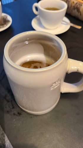 Opinii despre SERVUS German Burger Grill | VIVOCITY în Singapore - Hospitality and gastronomy