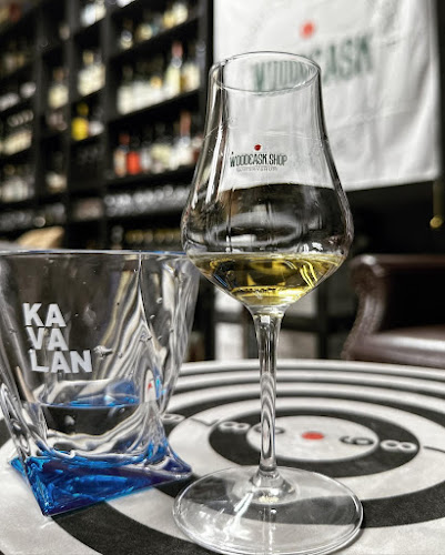 Comentarii opinii despre Woodcask Whisky Bar