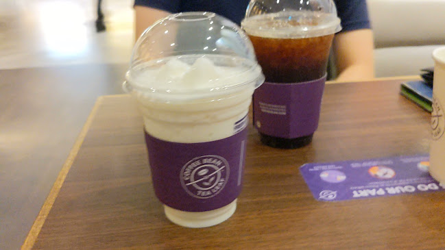 Comentarii opinii despre The Coffee Bean and Tea Leaf - West Mall