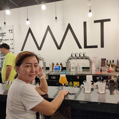 302 Beach Rd, #01-07 Concourse Skyline, Singapore 199600