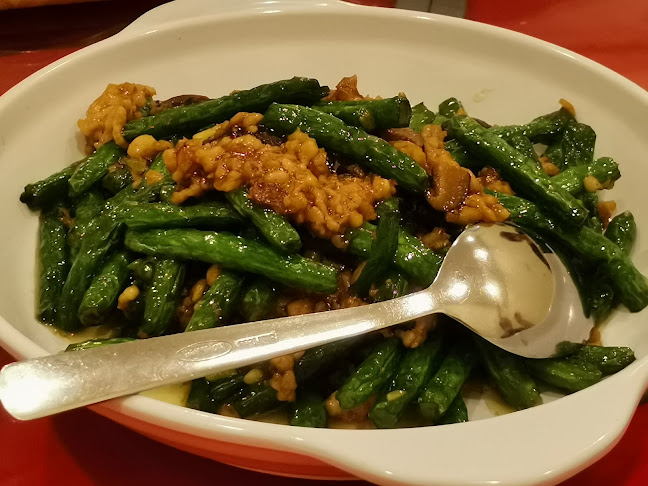 574 Geylang Rd, Singapore 389517