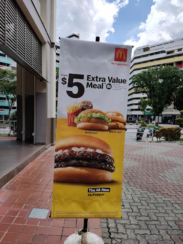 Opinii despre McDonald's Serangoon Avenue 3 în Singapore - Hospitality and gastronomy