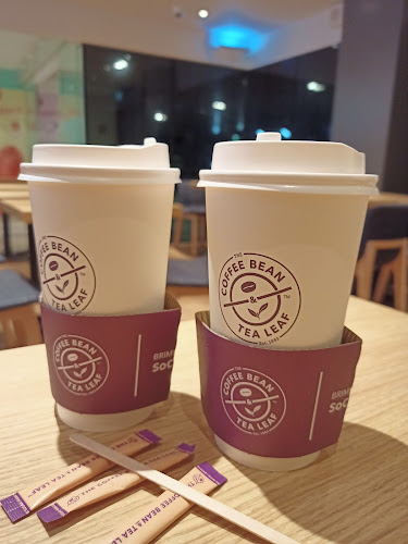 The Coffee Bean & Tea Leaf™ - Admiralty Place - Hospitality and gastronomy