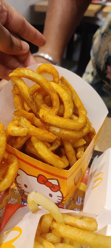 Opinii despre McDonald's Eastpoint Mall în Singapore - Hospitality and gastronomy