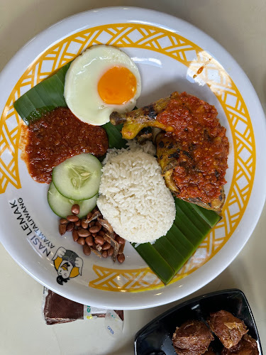 River Valley Rd, #01-08 Clarke Quay, Singapore 179024