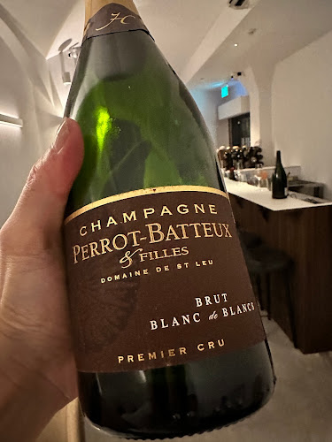 Convivial Champagne Bar - Hospitality and gastronomy