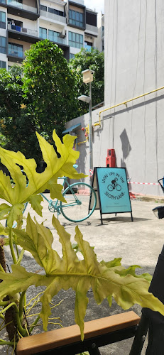 Brawn & Brains Coffee - 673 Geylang Rd