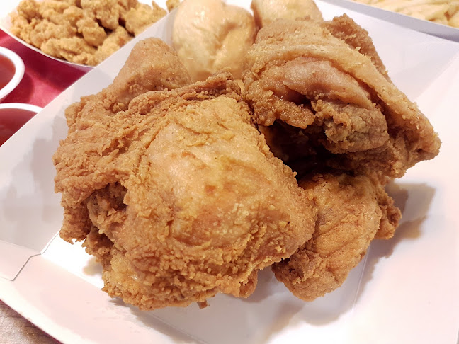 Arnold's Fried Chicken Bedok Branch - Hospitality and gastronomy