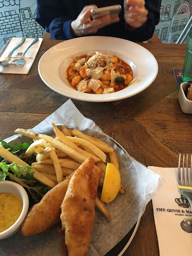 The Queen & Mangosteen - Hospitality and gastronomy