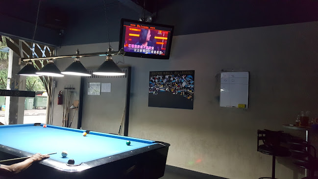 Vintage Pub - Singapore