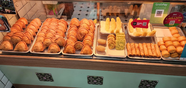 Nyonya Curry Puff Cafe - Hospitality and gastronomy