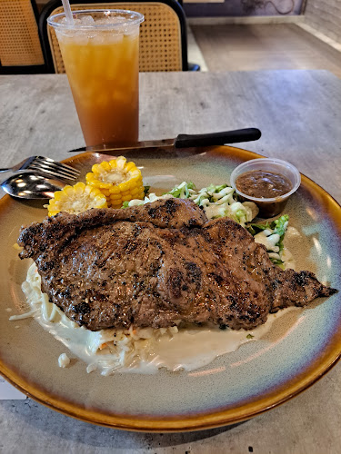 90 Hougang Ave 10, #04-11 Hougang Mall, Singapore 538766