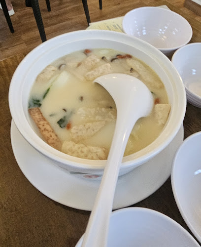 Beaulieu House (Sembawang Seafood Paradise) - Hospitality and gastronomy