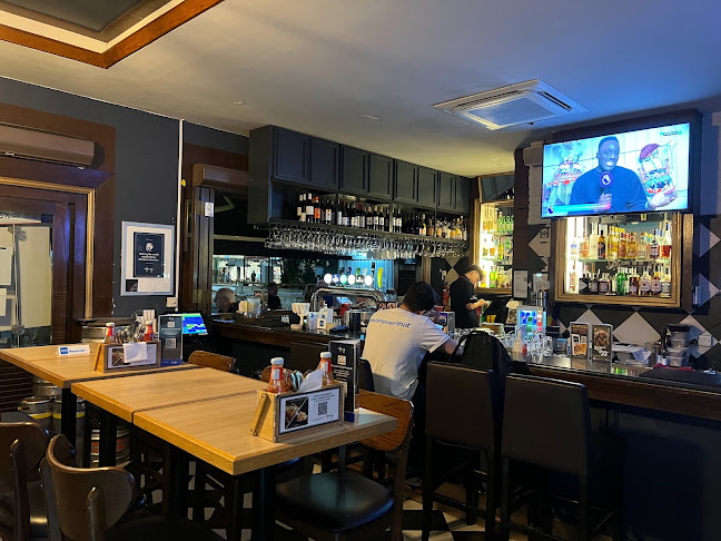 Harry's Angullia Park - Singapore