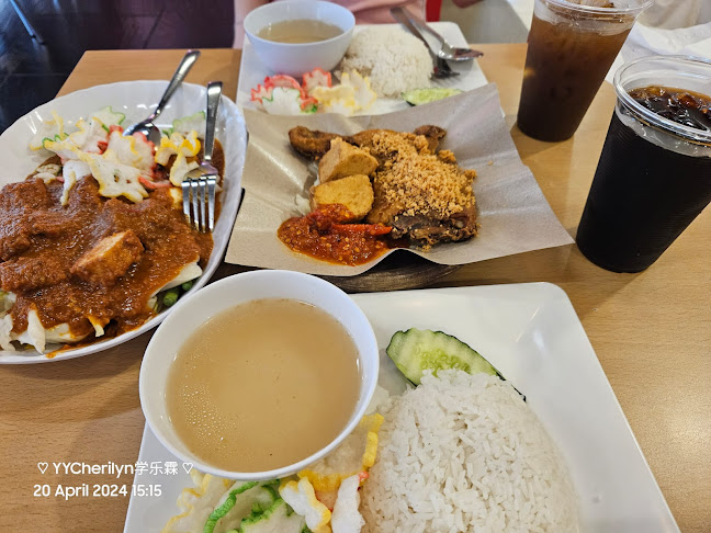 Dapur Penyet @ Centrepoint - Hospitality and gastronomy