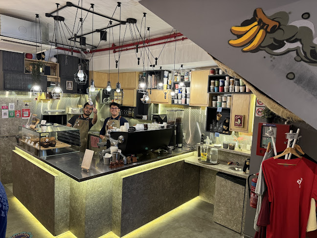 Opinii despre The Wired Monkey SG (The Hole) în Singapore - Hospitality and gastronomy