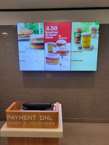 Opinii despre McDonald's Sengkang Sports Complex în Singapore - Hospitality and gastronomy